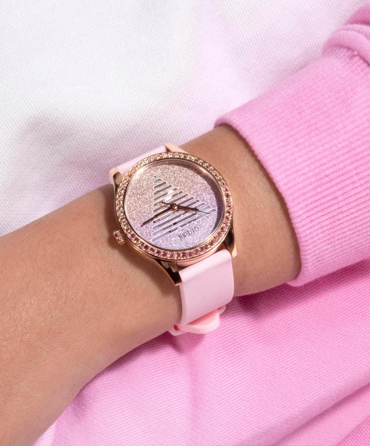 Guess Guess Lady Idol GW0530L4,  сша женские часы на браслете силикон боковой вид