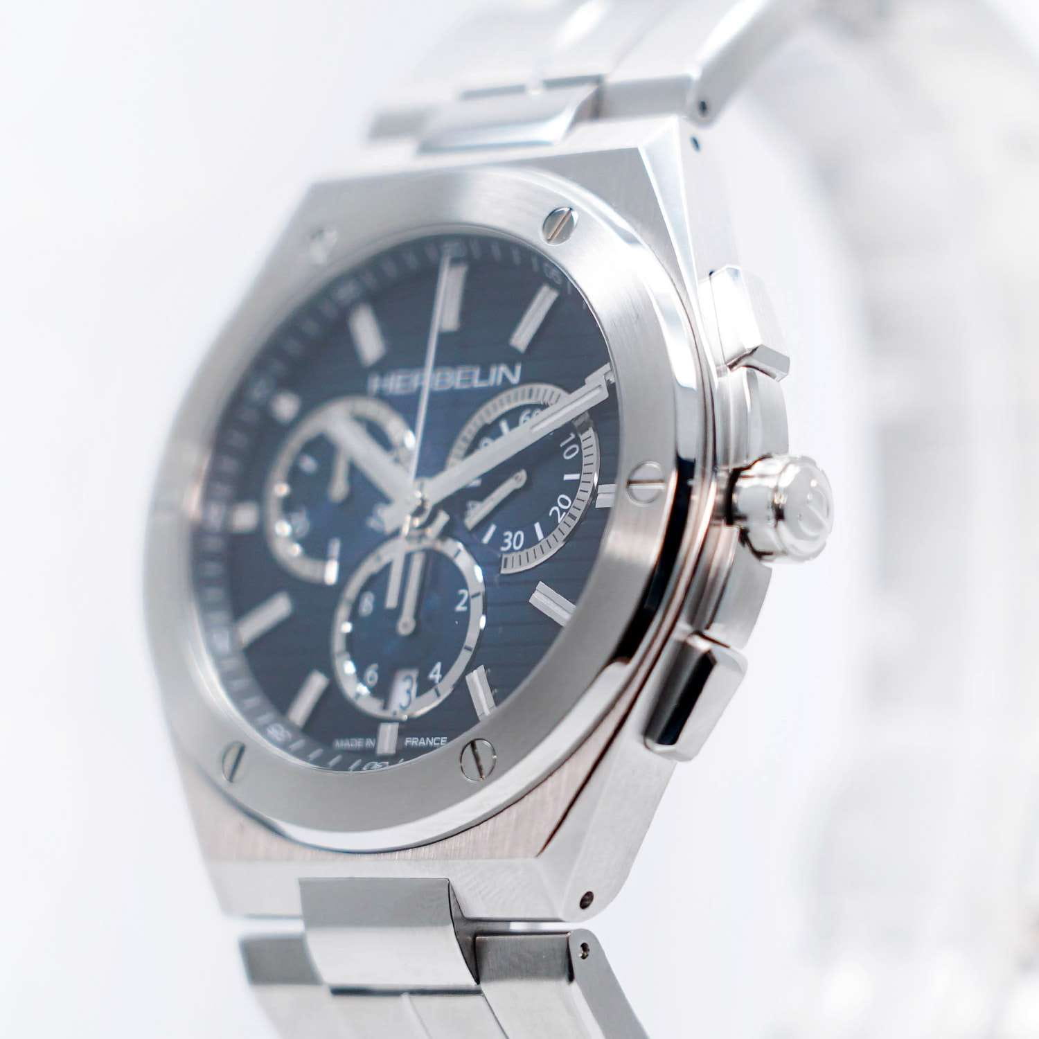 Herbelin Herbelin Cap Camarat 37645B15,  франция мужские часы на браслете нержавеющая сталь боковой вид